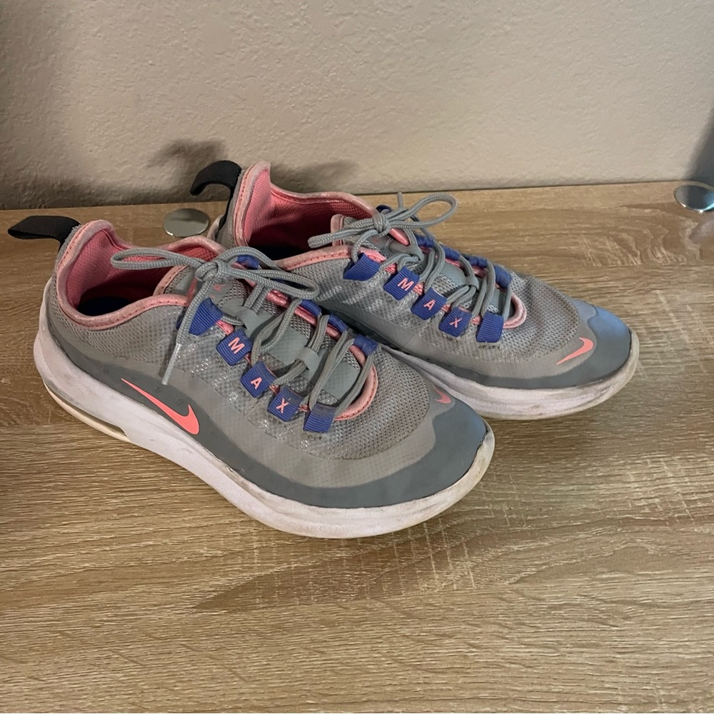 Air Max AXIS low-Top Sneakers - Nike - Girls Size 3.5